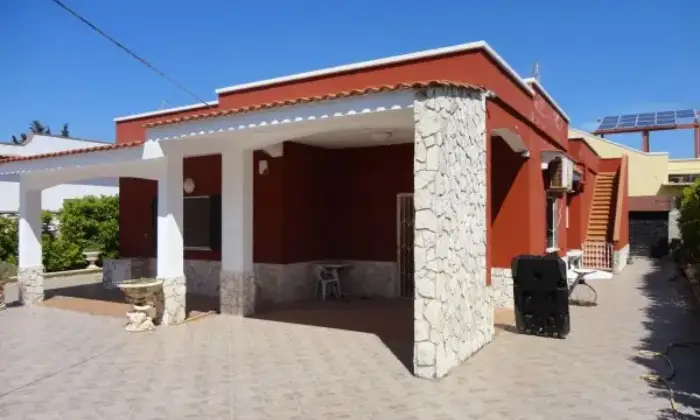Rexer-Maruggio-Villa-Strada-Provinciale-Maruggio-GIARDINO