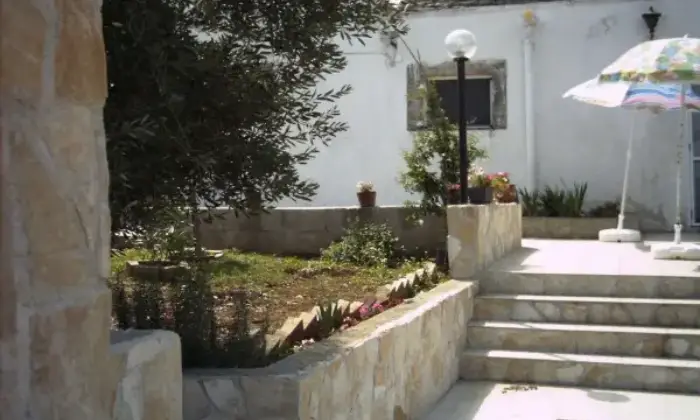 Rexer-Martina-Franca-Rustico-Casale-per-brevi-periodi-TERRAZZO
