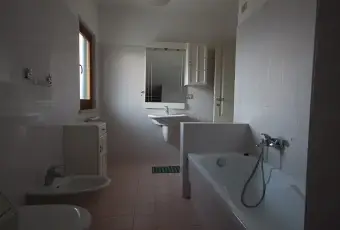 Rexer-Pineto-Casa-mare-posti-letto-BAGNO