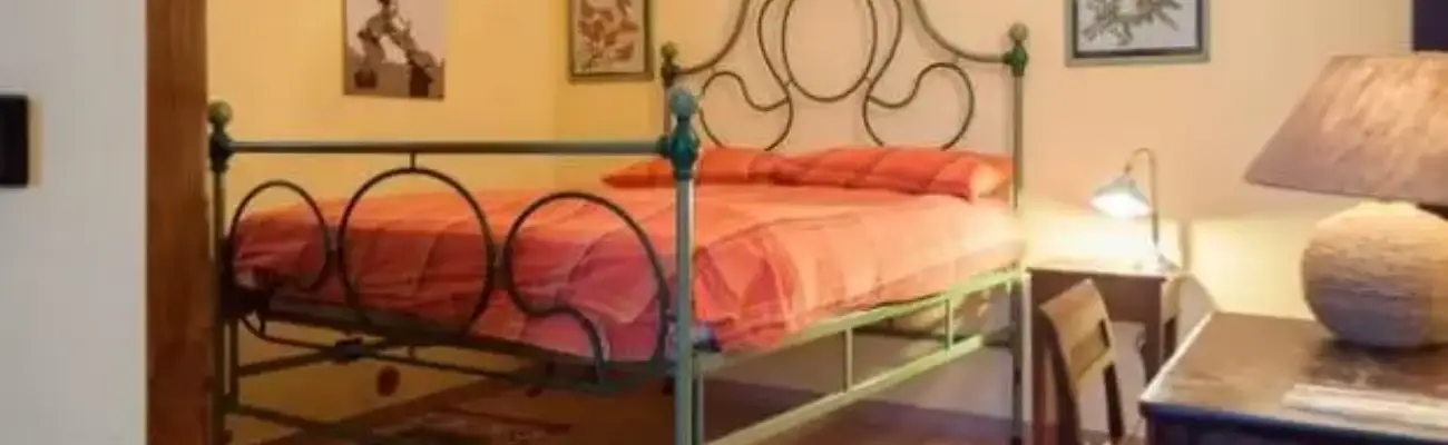 Rexer-Canino-Vacanza-tra-toscana-e-lazio-CAMERA-DA-LETTO