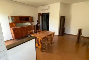 Rexer-Colleretto-Castelnuovo-Luminoso-e-panoramico-bilocale-arredato-Luminoso-e-panoramico-bilocale-arredato-Cucina