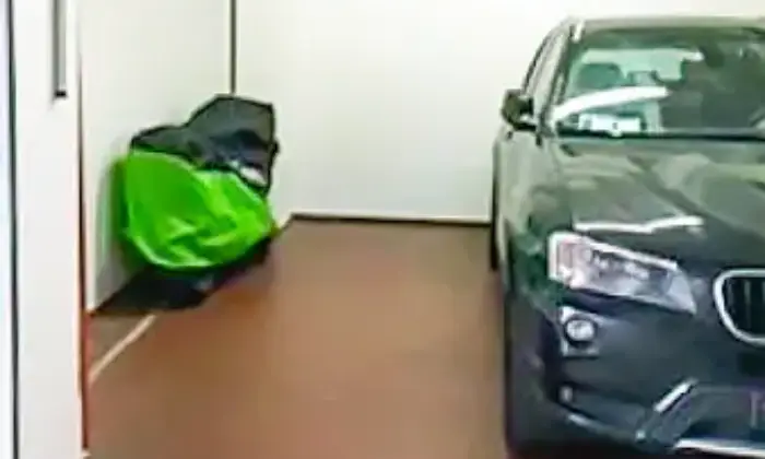 Rexer-Milano-Posto-moto-o-auto-elettrica-zona-Centrale-GARAGE