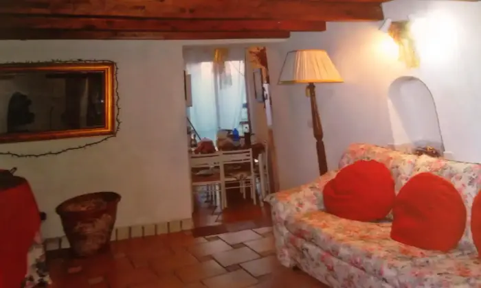 Rexer-Vasanello-Affitto-appartamento-centro-storico-Vasanello-VT-SALONE