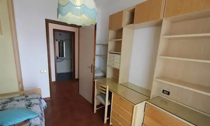 Rexer-Roma-Stanza-singola-arredata-affittasi-CAMERA-DA-LETTO