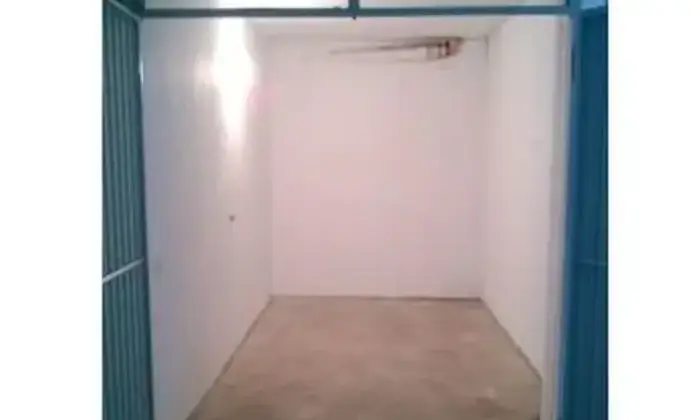 Rexer-Pavia-Ampio-box-singolo-solo-autorimessa-GARAGE