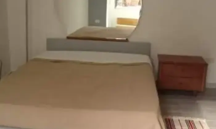 Rexer-Roma-Monolocale-in-affitto-CAMERA-DA-LETTO