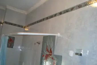 Rexer-Napoli-Vani-quattro-ed-accessori-BAGNO