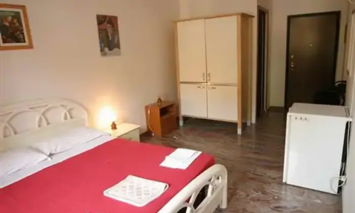 Rexer-Roma-Appartamento-in-affitto-a-Roma-CAMERA-DA-LETTO