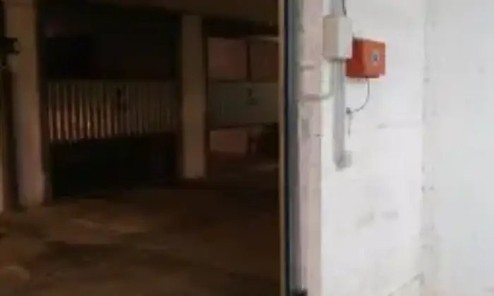 Rexer-Fiumicino-Box-Garage-via-Stoccolma-Fiumicino-GARAGE