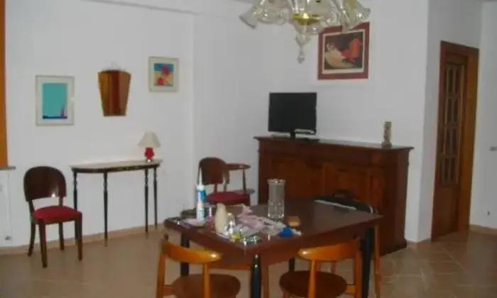 Rexer-Castiglione-del-Lago-Villa-stagionale-a-settimana-SALONE