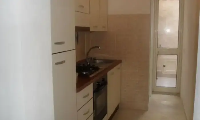 Rexer-Castelvetrano-Affittasi-mesi-estivi-bilocale-arredato-a-Marinella-di-Selinunte-CUCINA