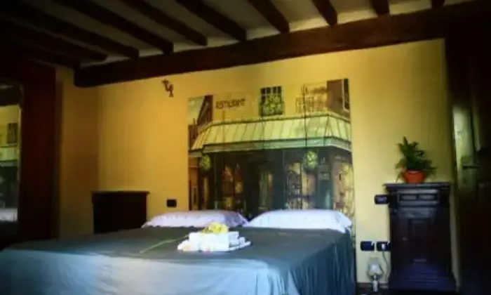 Rexer-Busseto-Bed-and-Breakfast-Cera-una-Volta-Reggio-Emilia-CAMERA-DA-LETTO