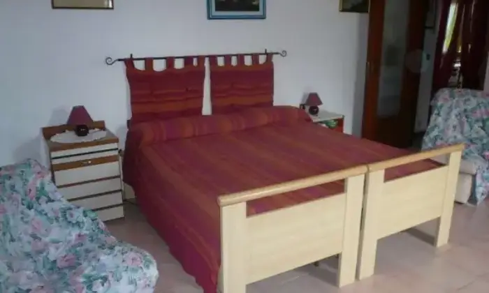 Rexer-Bobbio-Casa-ingresso-indipendente-CAMERA-DA-LETTO