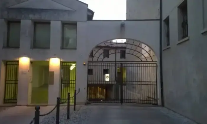 Rexer-Bassano-del-Grappa-Affitto-di-garage-in-via-orazio-marinali-Bassano-del-Grappa-BOXGARAGE