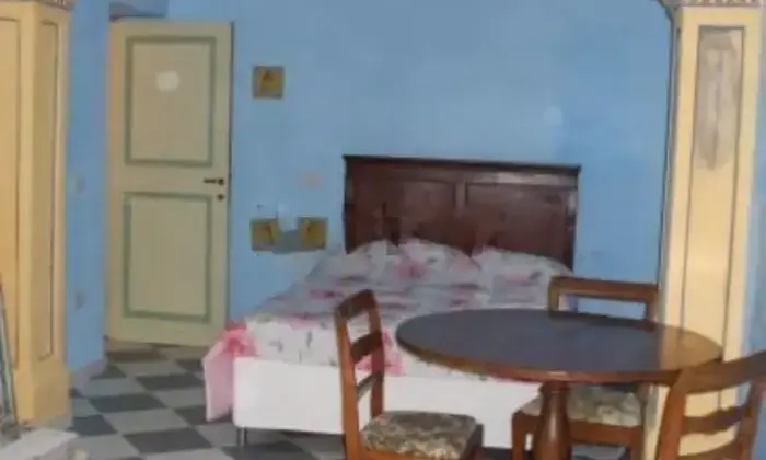 Rexer-Bagnone-Affitto-case-vacanze-per-brevi-periodi-e-residenziali-CAMERA-DA-LETTO