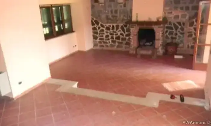 Rexer-Caserta-Rustico-con-camere-SALONE