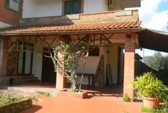 Rexer-Caserta-Rustico-con-camere-ALTRO