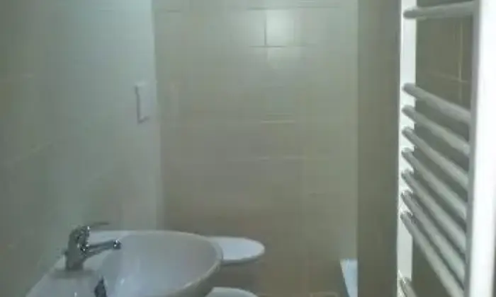 Rexer-Gualdo-Cattaneo-Appartamento-mq-ristrutturato-e-arredato-BAGNO