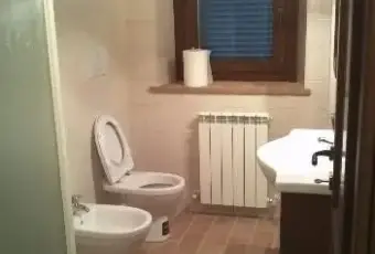 Rexer-Gualdo-Cattaneo-Monolocale-ristrutturato-e-arredato-BAGNO