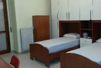 Rexer-Roma-Affitto-ampia-doppia-a-studentesse-zona-Tiburtina-CAMERA-DA-LETTO