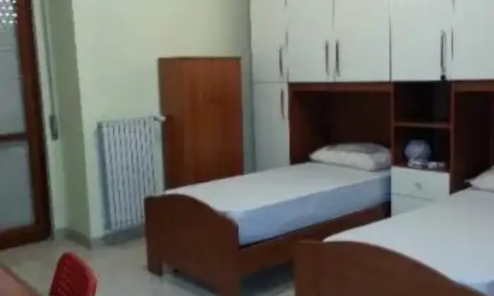 Rexer-Roma-Affitto-ampia-doppia-a-studentesse-zona-Tiburtina-CAMERA-DA-LETTO
