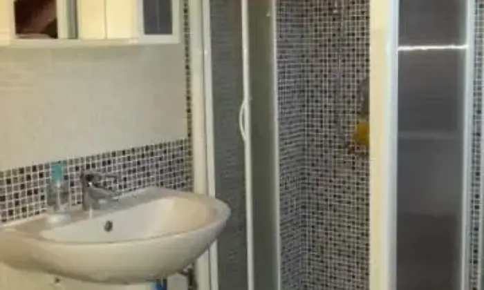 Rexer-Limbiate-Stanza-in-affitto-BAGNO