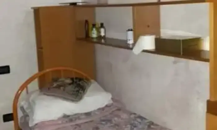Rexer-Limbiate-Stanza-in-affitto-CAMERA-DA-LETTO
