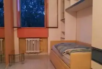 Rexer-Limbiate-Stanza-in-affitto-CAMERA-DA-LETTO
