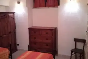 Rexer-Sora-Bilocale-finemente-ristrutturato-CAMERA-DA-LETTO