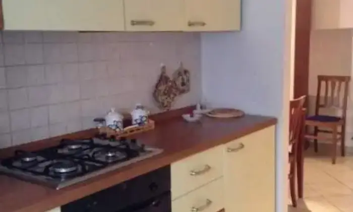 Rexer-Acquapendente-Grazioso-bilocale-CUCINA