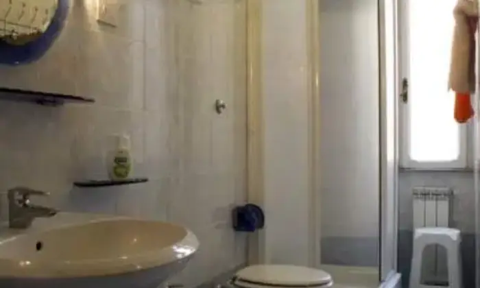 Rexer-Roma-Ampio-quadrilocale-arredato-BAGNO