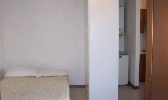 Rexer-Perugia-Panoramico-monolocale-CAMERA-DA-LETTO