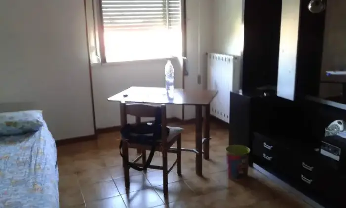 Rexer-Viterbo-camere-singole-zona-pilastro-CAMERA-DA-LETTO