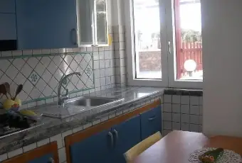 Rexer-Ponza-Bilocali-vicinissimo-al-mare-posti-con-parcheggio-CUCINA