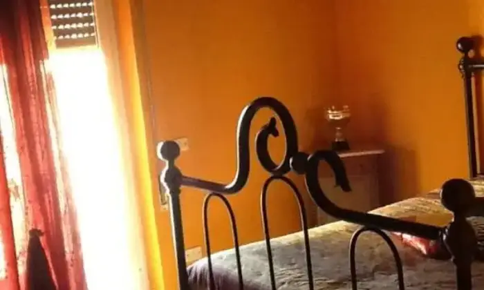 Rexer-Frosinone-Ampio-Appartamento-ammobiliato-stazione-frosinone-CAMERA-DA-LETTO