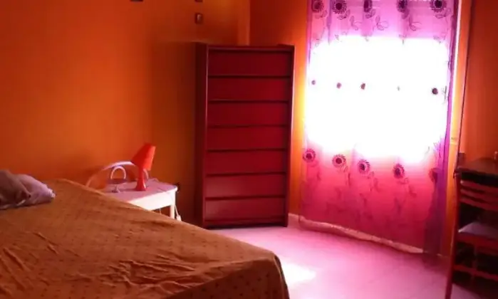 Rexer-Frosinone-Ampio-Appartamento-ammobiliato-stazione-frosinone-CAMERA-DA-LETTO