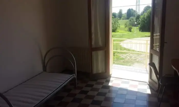 Rexer-Pisa-Posto-letto-in-camera-singola-ampia-e-luninosa-CAMERA-DA-LETTO