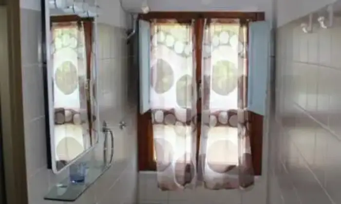 Rexer-Montemignaio-Grazioso-appartamento-BAGNO
