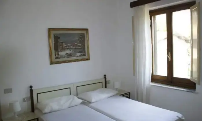 Rexer-Montemignaio-Grazioso-appartamento-CAMERA-DA-LETTO