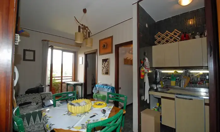 Rexer-Chianciano-Terme-Grazioso-monolocale-panoramico-CUCINA