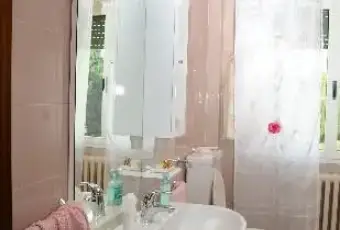 Rexer-Massa-e-Cozzile-Trilocale-con-terrazzo-BAGNO