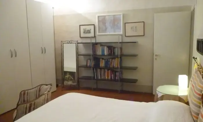Rexer-Parma-Accogliente-trilocale-CAMERA-DA-LETTO