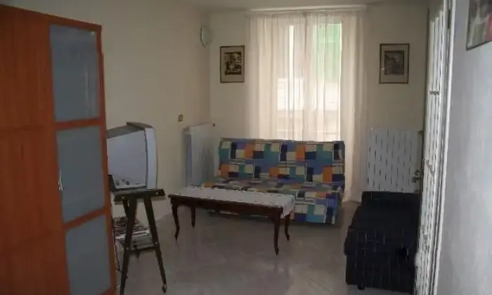 Rexer-Sanremo-Appartamento-centralissimo-per-brevi-periodi-SALONE