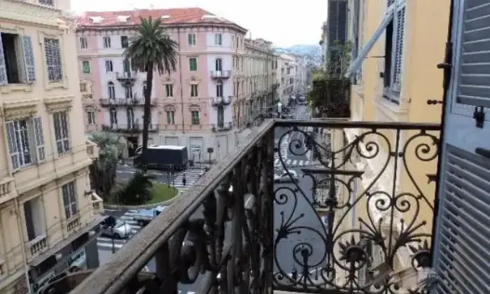 Rexer-Sanremo-Appartamento-centralissimo-per-brevi-periodi-TERRAZZO