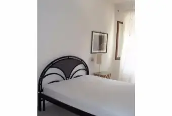 Rexer-Nettuno-Appartamento-in-centro-ideale-per-insegnanti-o-allievi-scuola-polizia-CAMERA-DA-LETTO