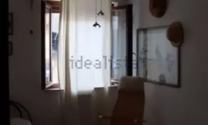 Rexer-Nettuno-Appartamento-in-centro-ideale-per-insegnanti-o-allievi-scuola-polizia-CAMERA-DA-LETTO