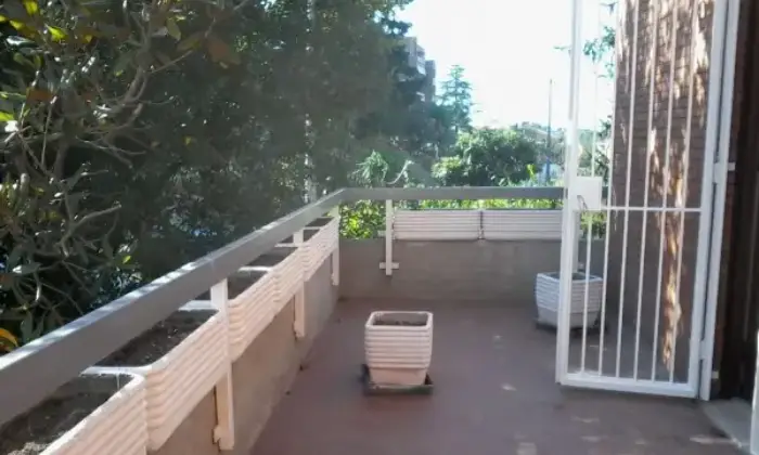 Rexer-Roma-Appartamento-a-pochi-km-dal-centro-BALCONE