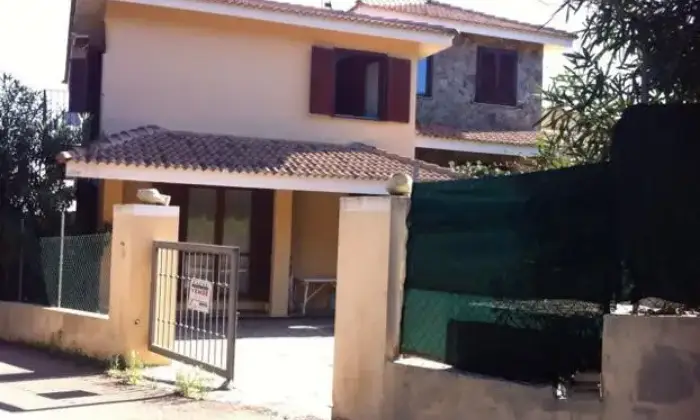 Rexer-Sassari-Stanza-nella-magnifica-Stintino-GIARDINO