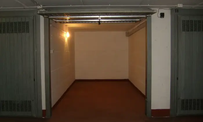 Rexer-Monza-BOX-ampio-con-passo-carrabile-GARAGE