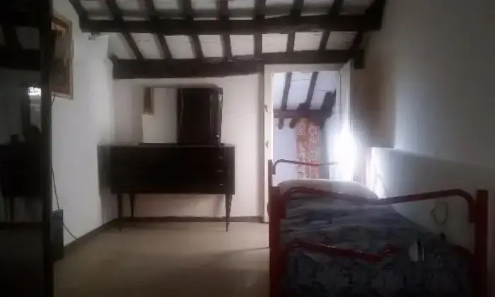 Rexer-Stroncone-Appartamento-in-centro-storico-ristrutturato-CAMERA-DA-LETTO
